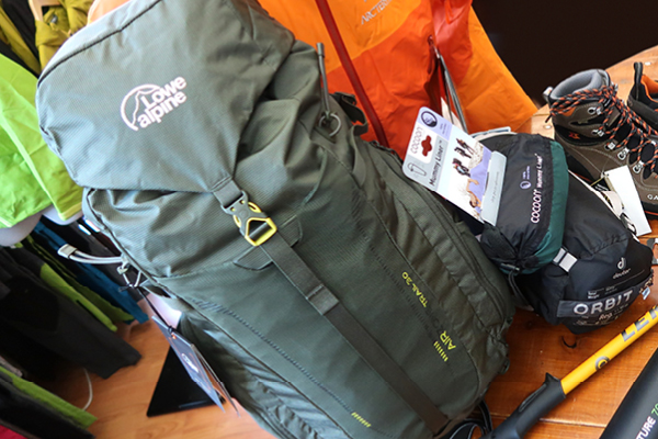 Zaino da trekking 30 litri firmato Lowe Alpine, da Passion Sport a Torino