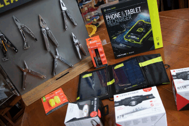 Attrezzatura per trekking e cammini