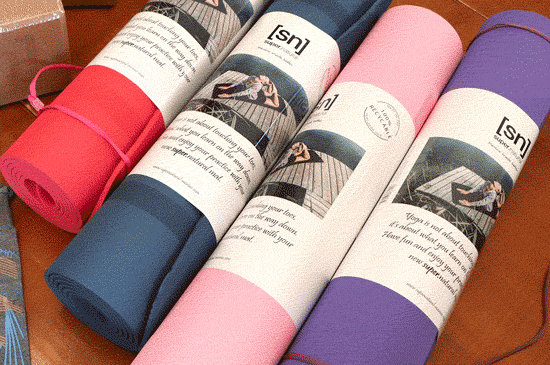 Tappetino e mattoncini da yoga firmati super.natural